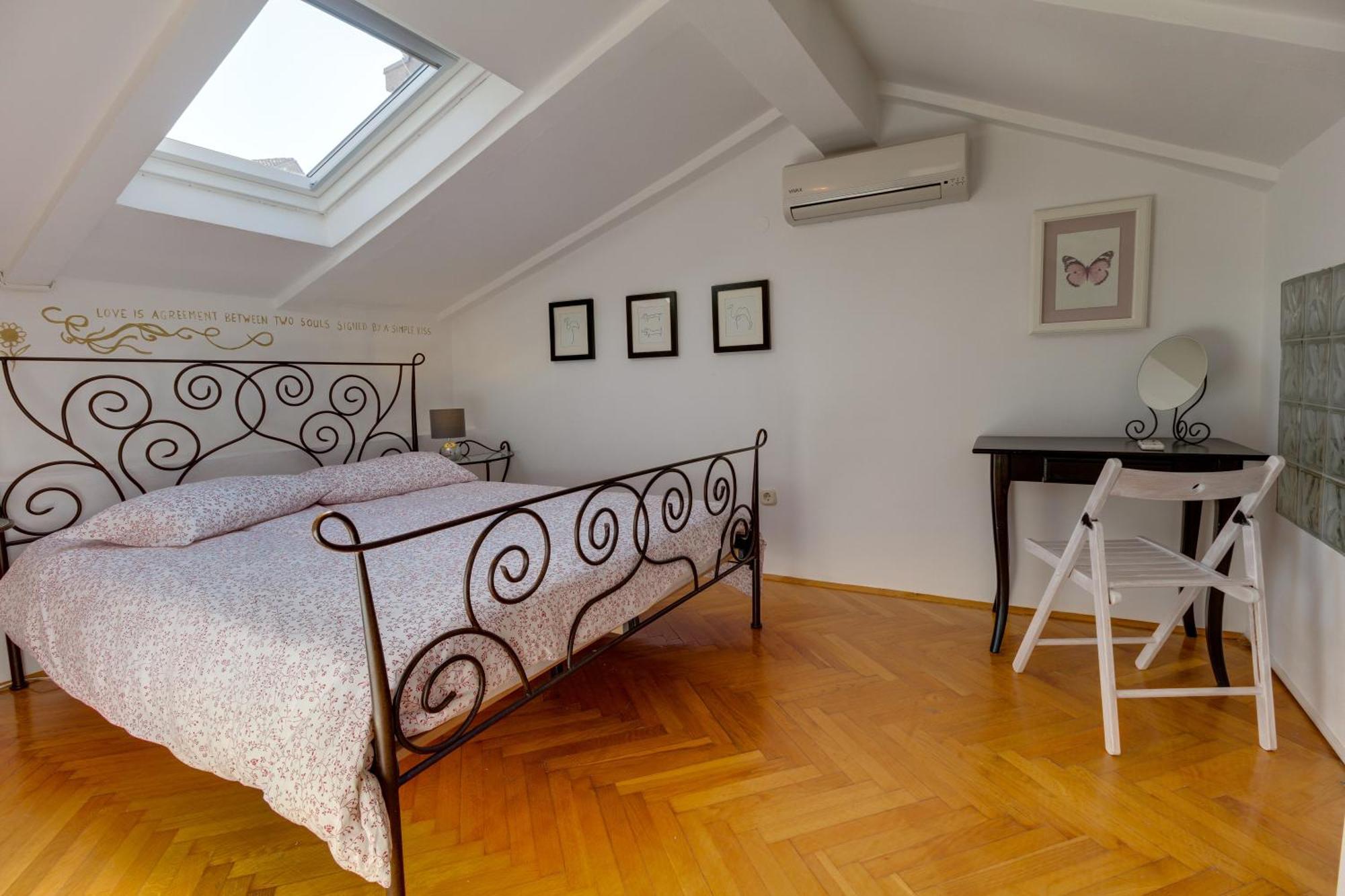 Apartments Mandarina Mali Lošinj Habitación foto